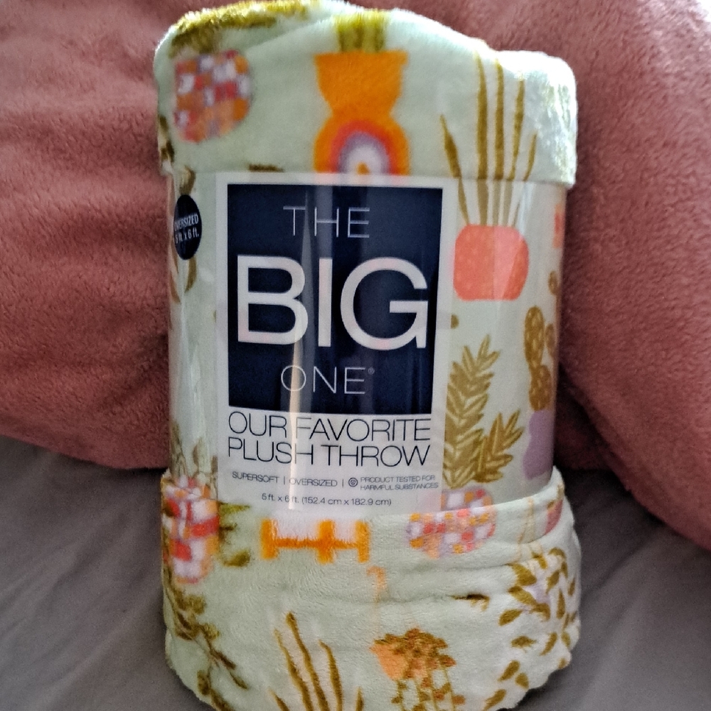 The Big One Plush Throw Blanket- Plants